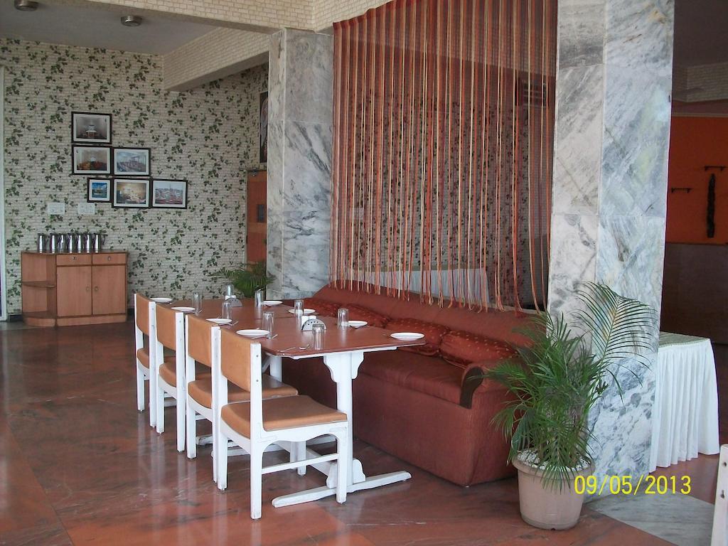 Hotel Palace Plaza مَسّور المظهر الخارجي الصورة